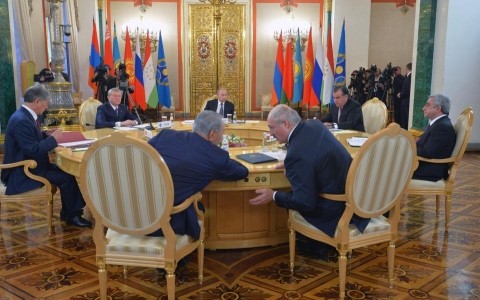 Russian President: Eurasian Economic Community opens door to East-West partners - ảnh 1